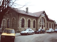Zdjęcie przedstawiające budynek PKP Zgierz przed remontem