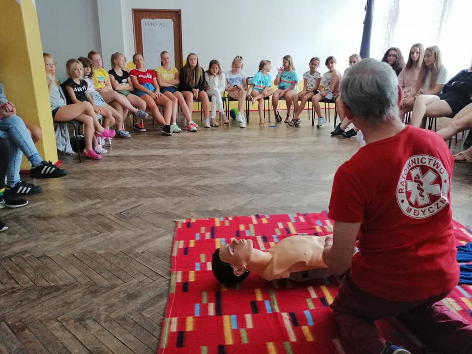 Uczestnicy obozu sportowego w Łebie sierpniu 2019 r.