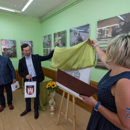 Odsłonięcie zwycięskiego projektu graficznego na logo M-PBP im. B. Prusa