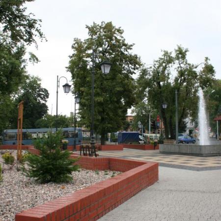 Zdjęcie przedstawia Plac Kilińskiego - po rewitalizacji