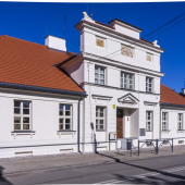 Budynek Muzeum Miasta Zgierza przy ul. Gen. J. H. Dąbrowskiego 21
