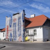 Widok remontowanego budynku muzeum