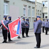 Uroczystości na dziedzińcu Komendy Powiatowej Policji w Zgierzu