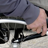 wózek inwalidzki - fot. pixabay.com (domena publiczna)